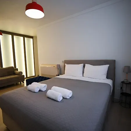 Tsakalof 10 Central Apartment By Zeussuites-3